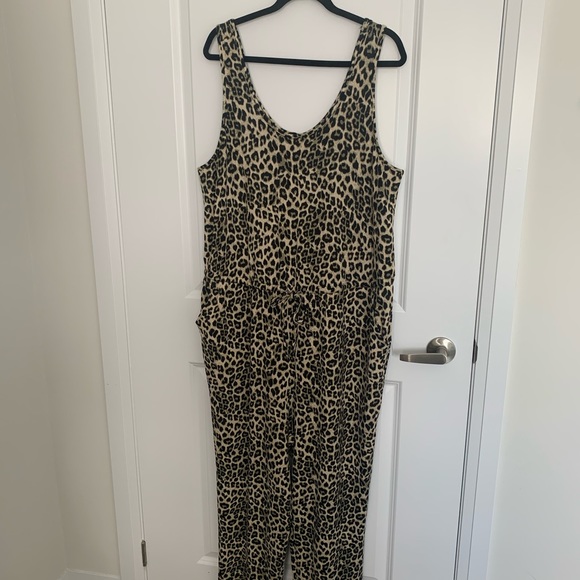Torrid Leopard Sleep Jumpsuit - 3X - Picture 13 of 14